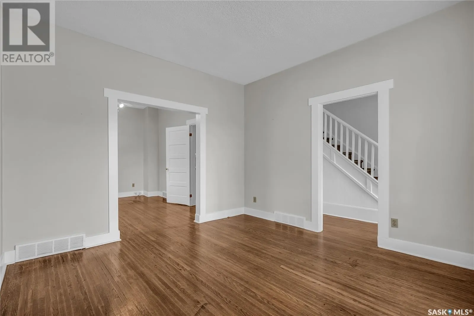 1128 12TH STREET E