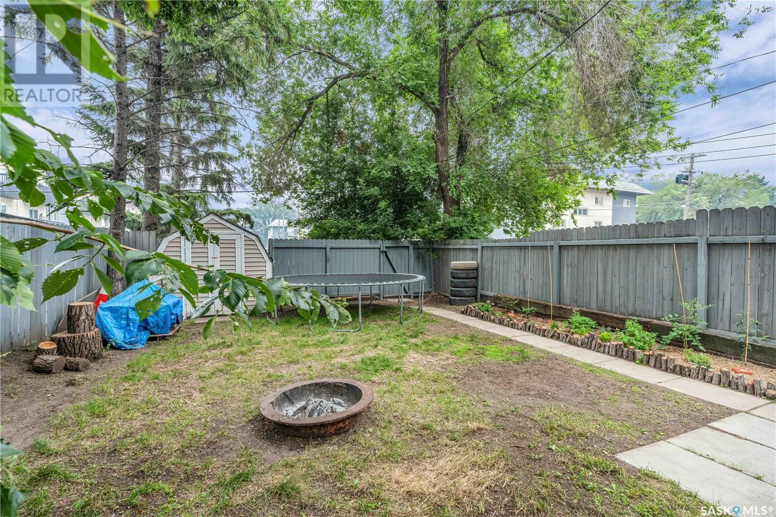 1009 Lansdowne AVENUE
