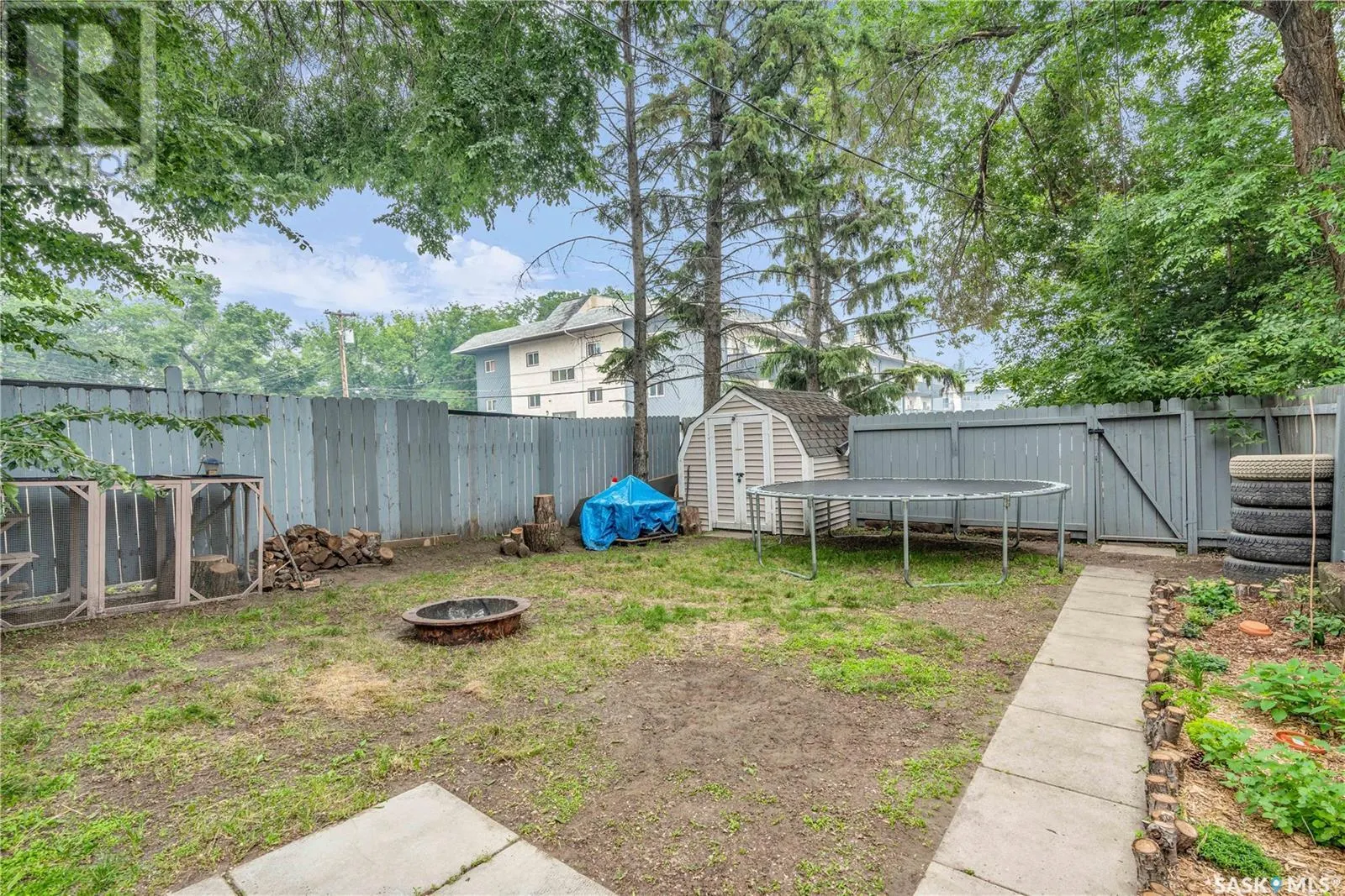 1009 Lansdowne AVENUE