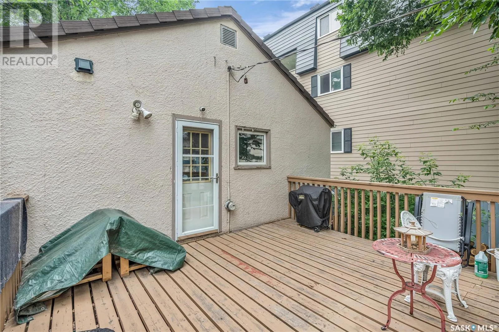 1009 Lansdowne AVENUE