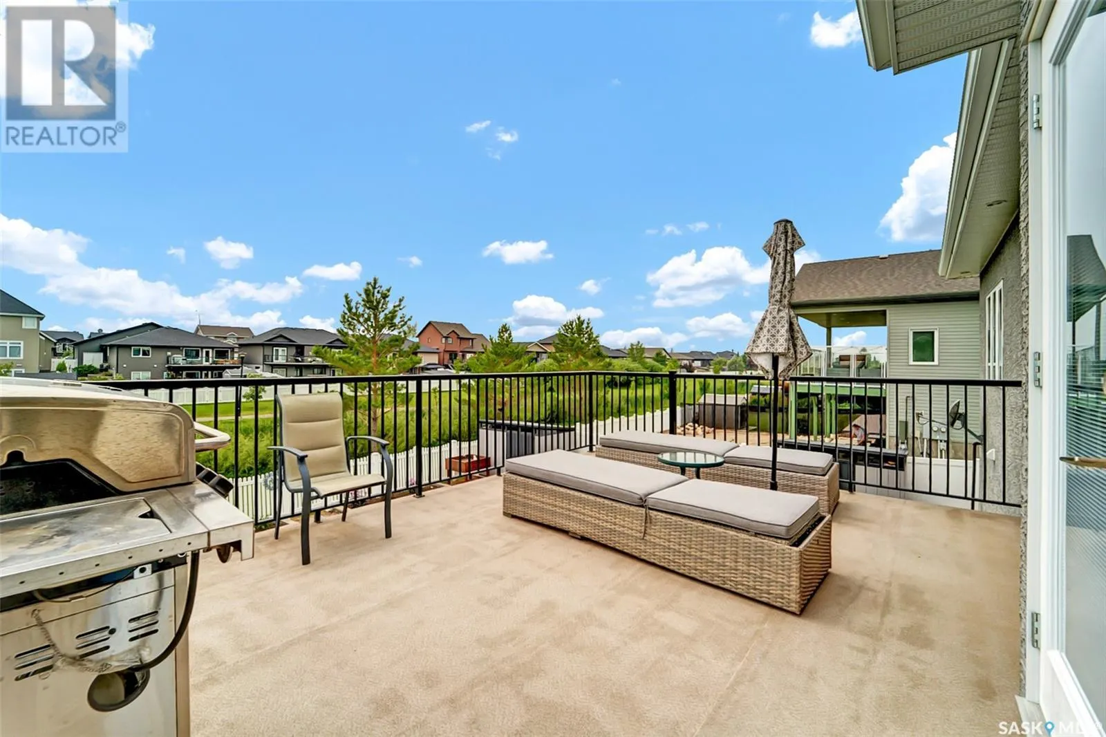 737 Gowan ROAD