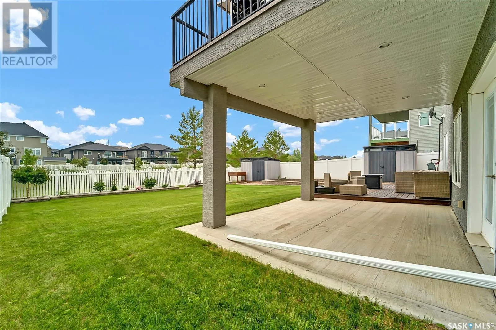 737 Gowan ROAD