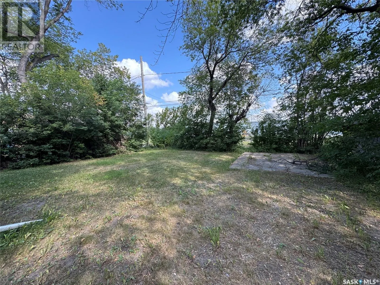 664 17th STREET W