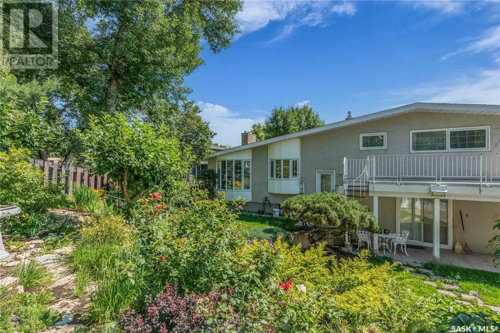 2121 Spadina CRESCENT E