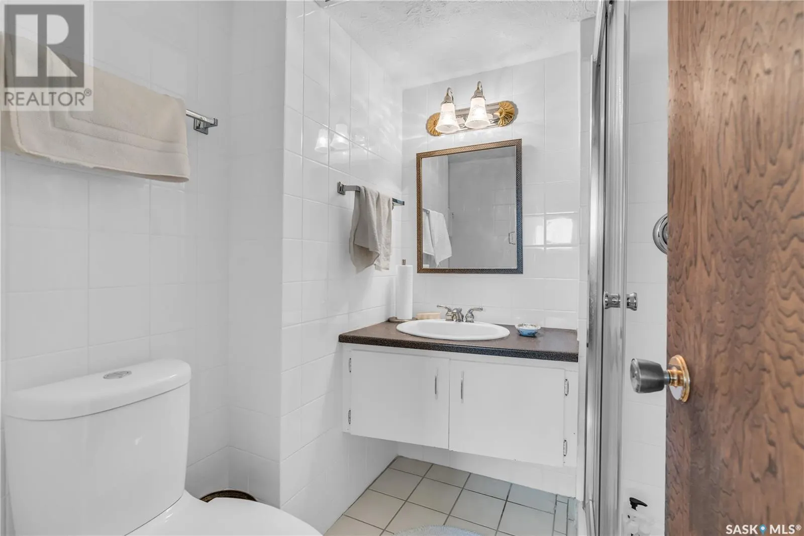 2121 Spadina CRESCENT E