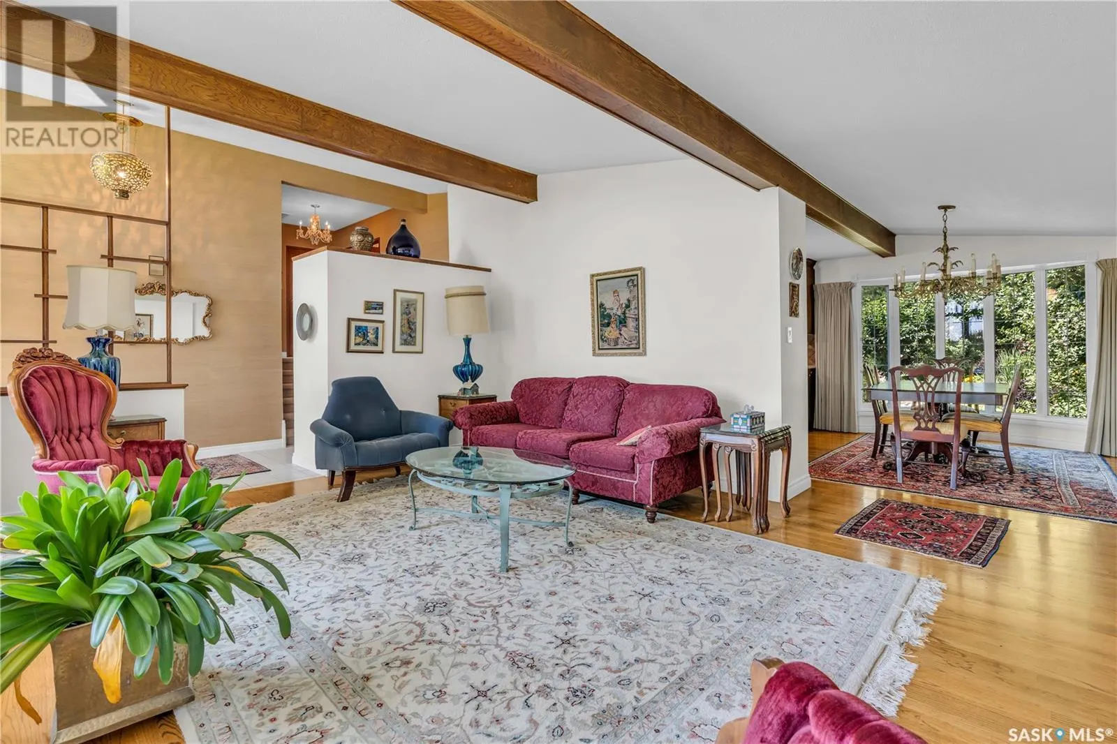 2121 Spadina CRESCENT E