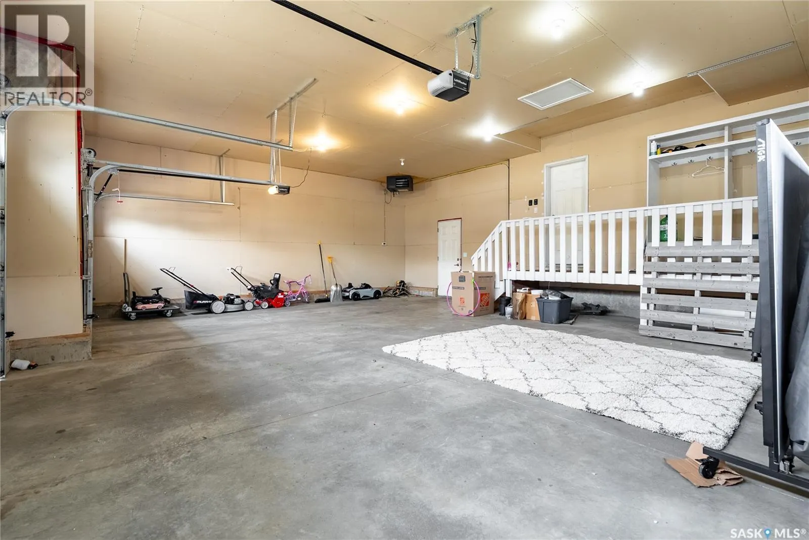 1147 Pringle WAY