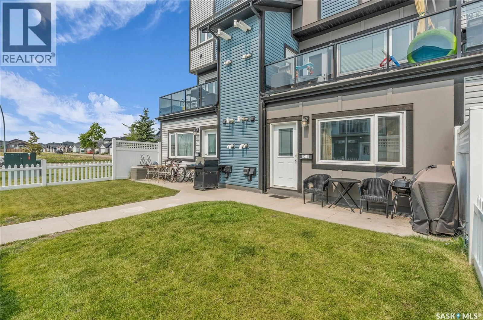 1215 130 Marlatte CRESCENT