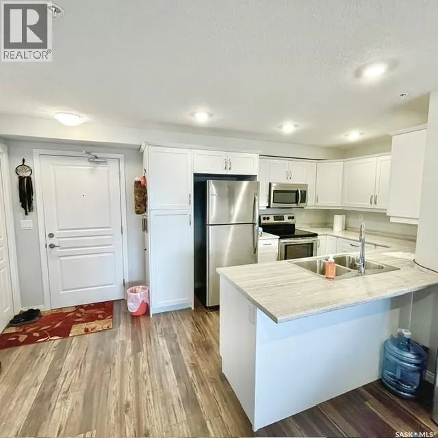 3202 106 Willis CRESCENT