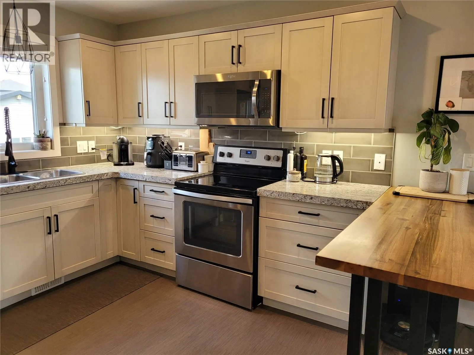 1054 Kloppenburg BEND