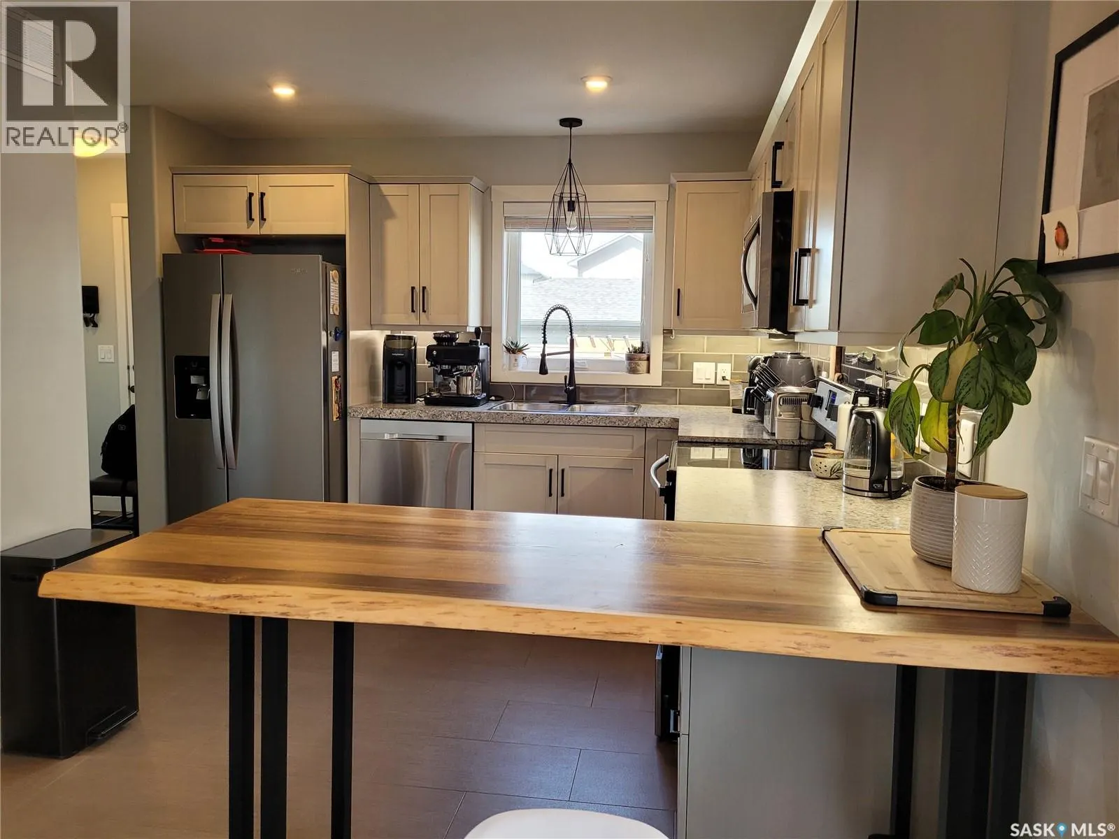 1054 Kloppenburg BEND