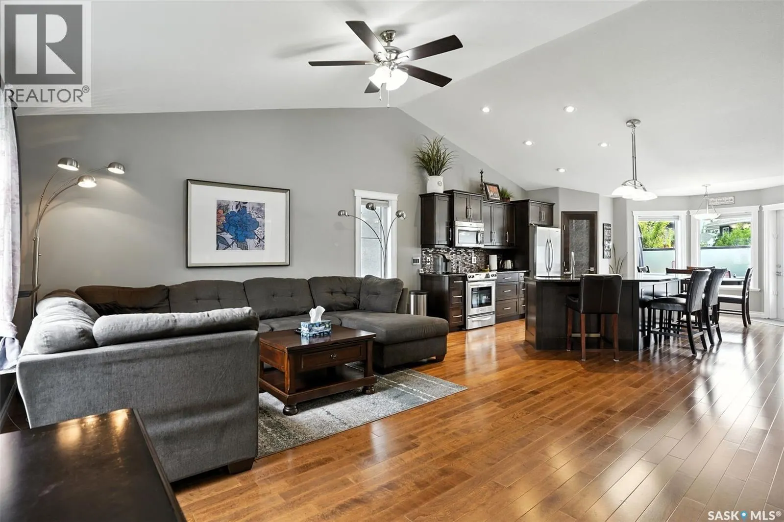 130 Roy CRESCENT