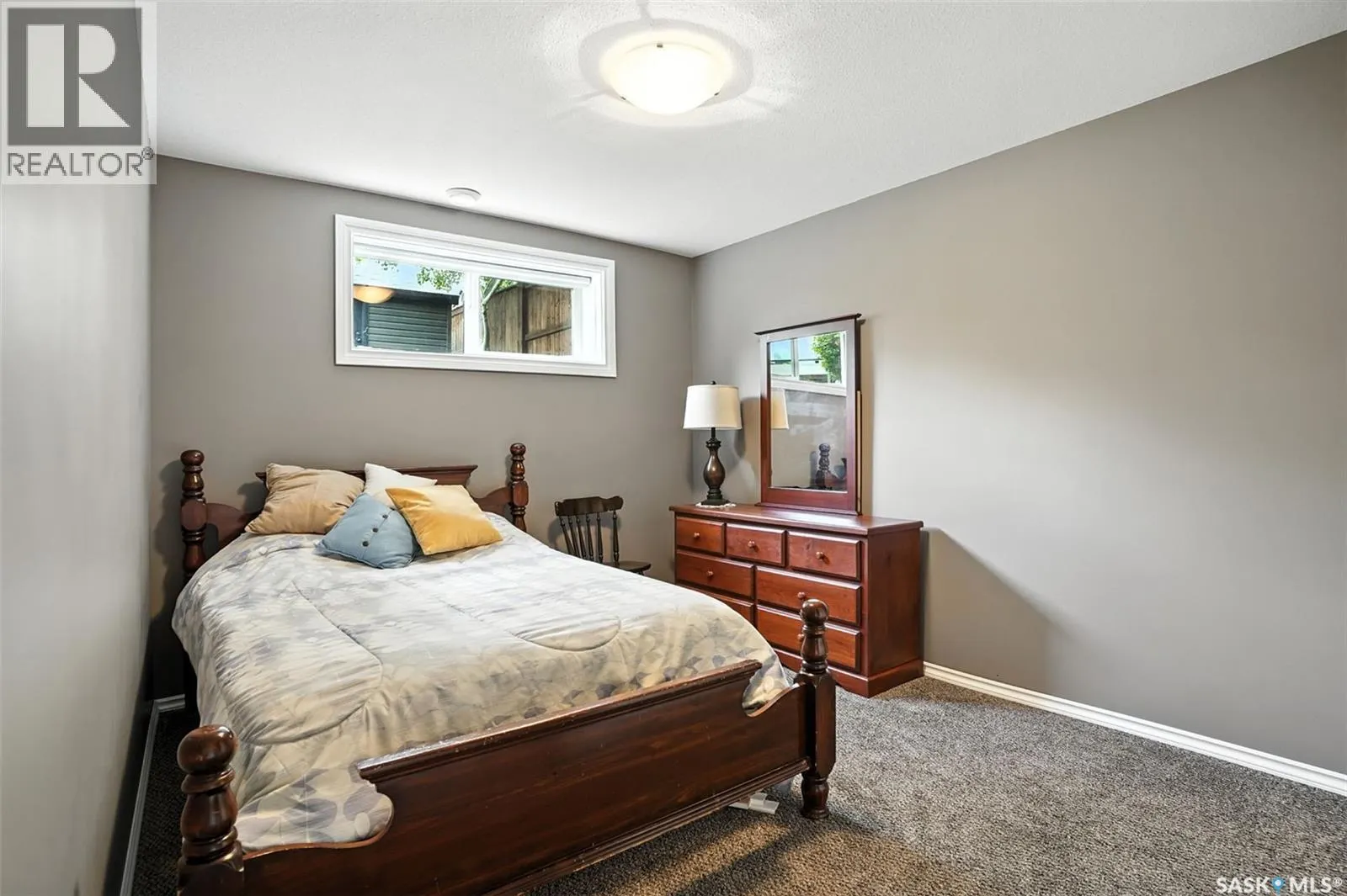 130 Roy CRESCENT
