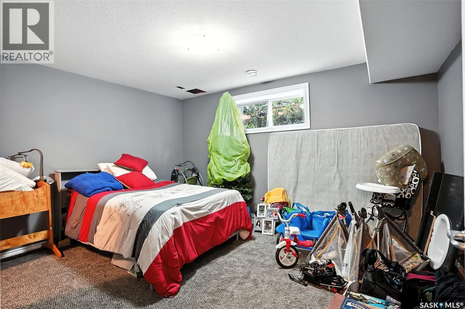 130 Roy CRESCENT