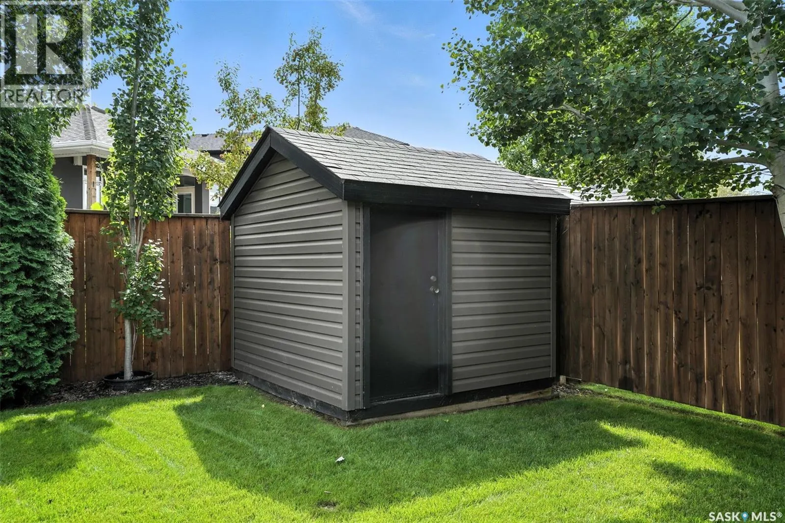 130 Roy CRESCENT