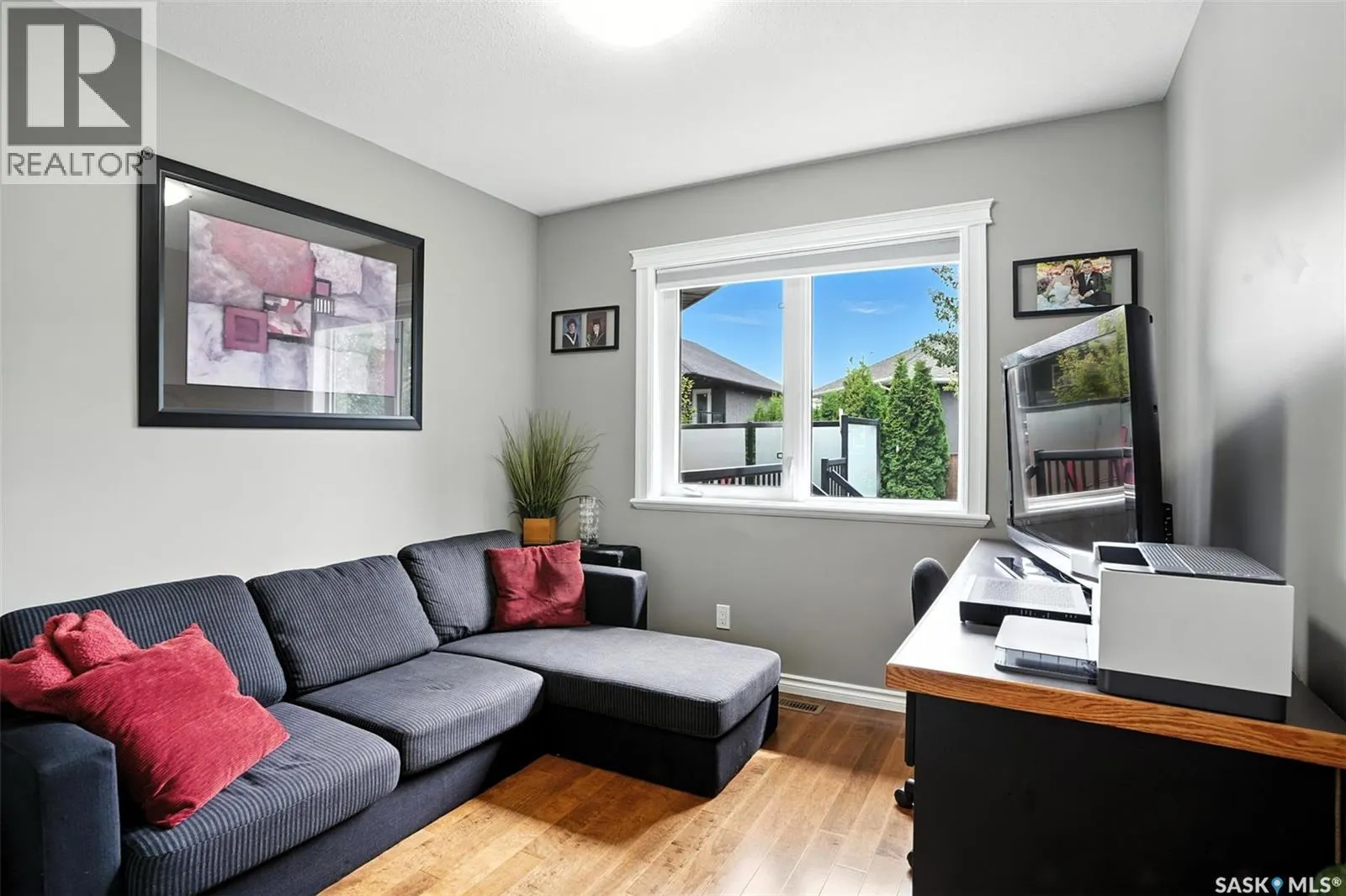 130 Roy CRESCENT