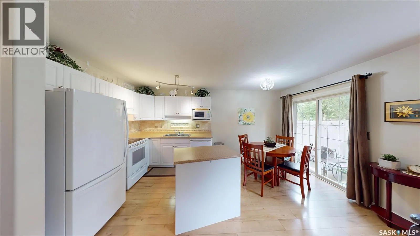 31 127 Banyan CRESCENT