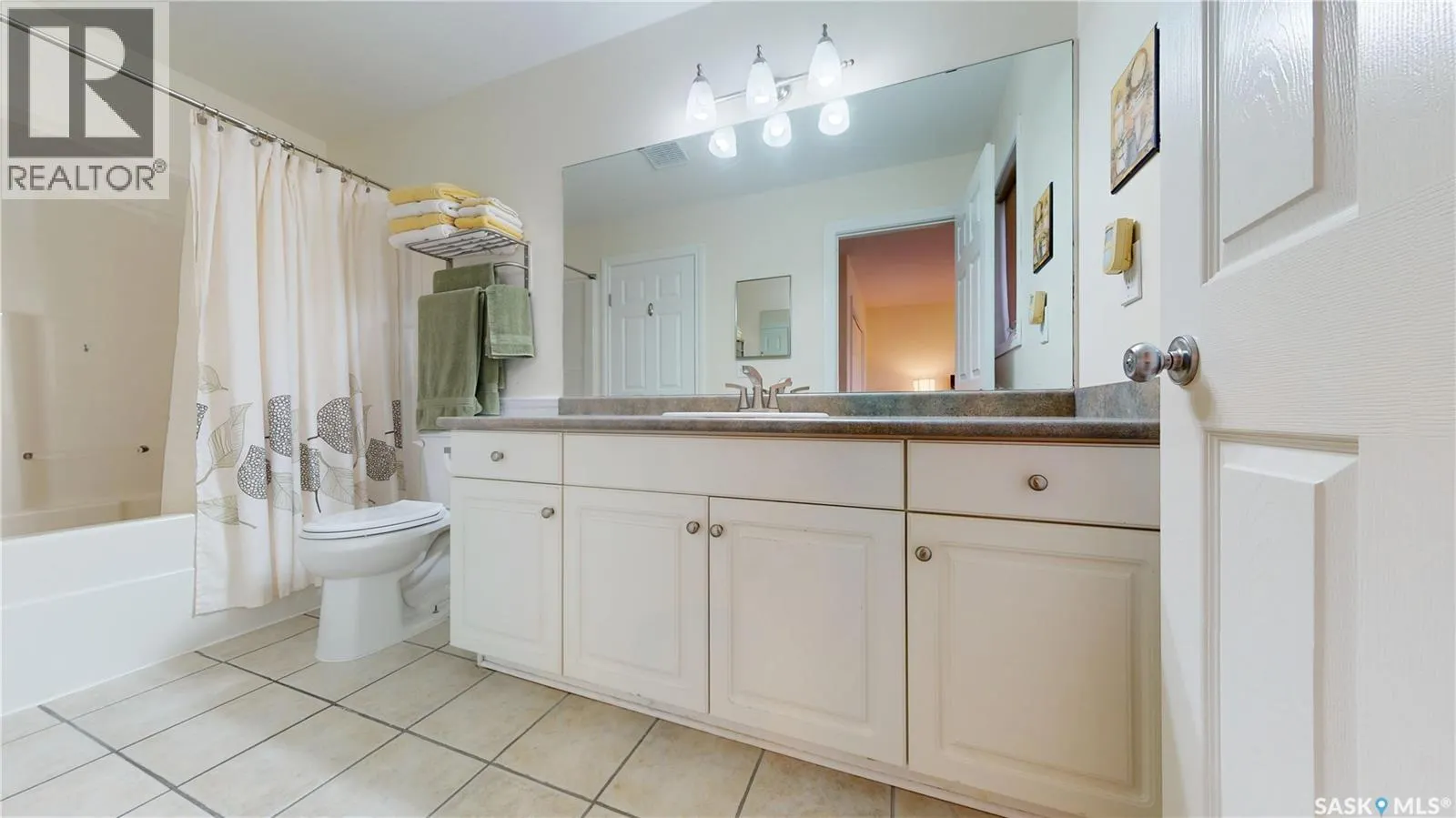 31 127 Banyan CRESCENT