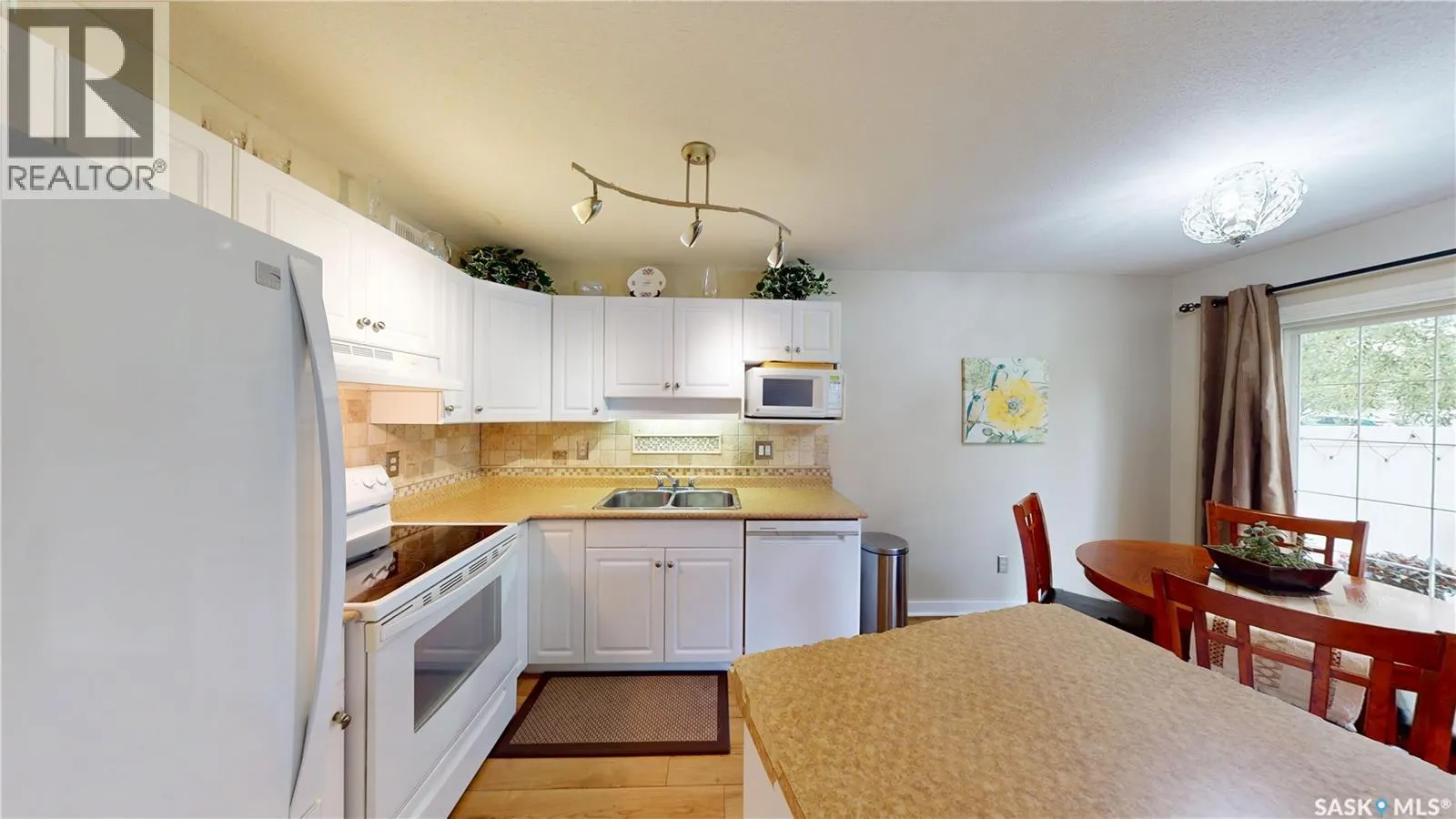 31 127 Banyan CRESCENT