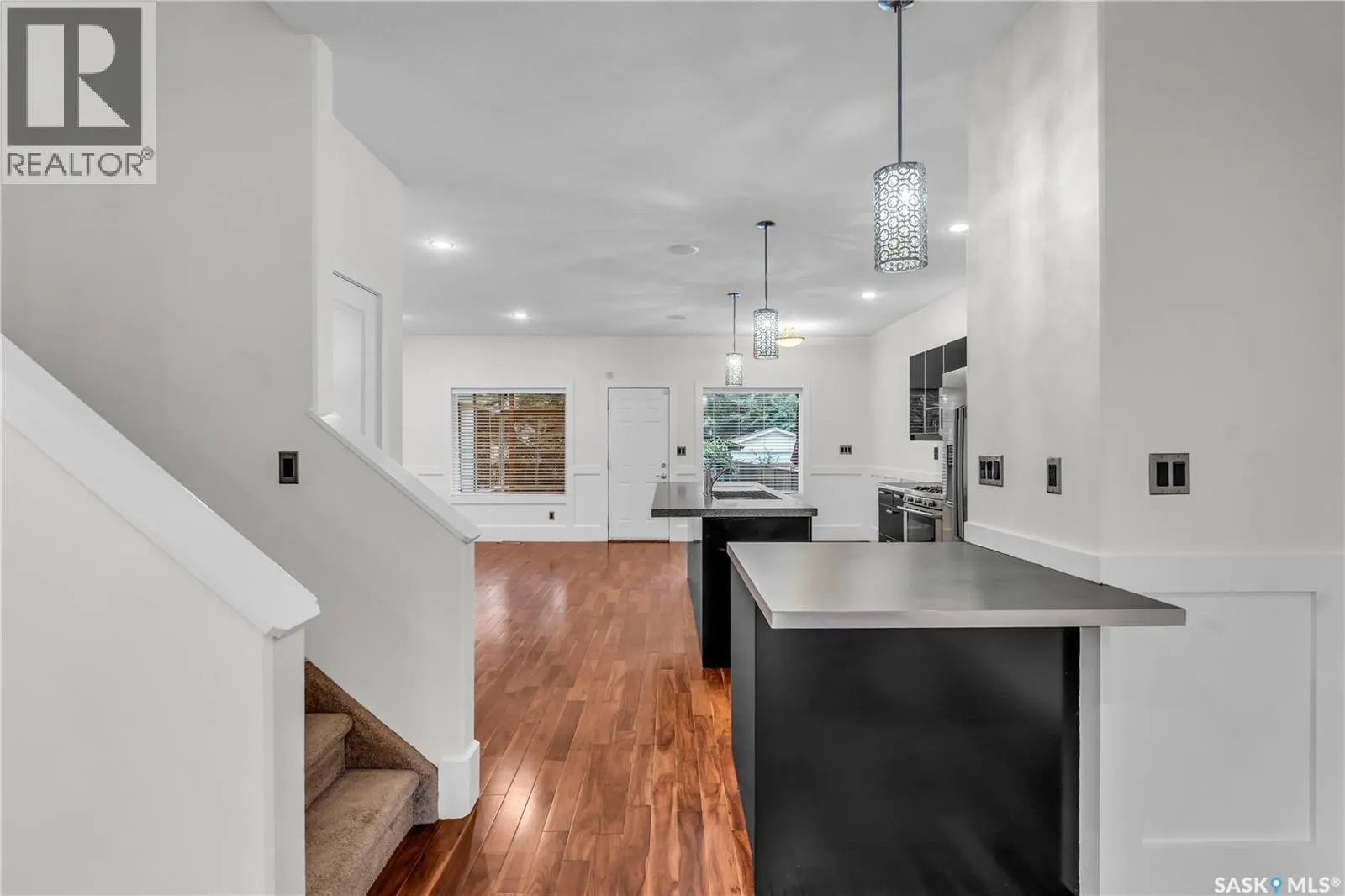 636 7th STREET E