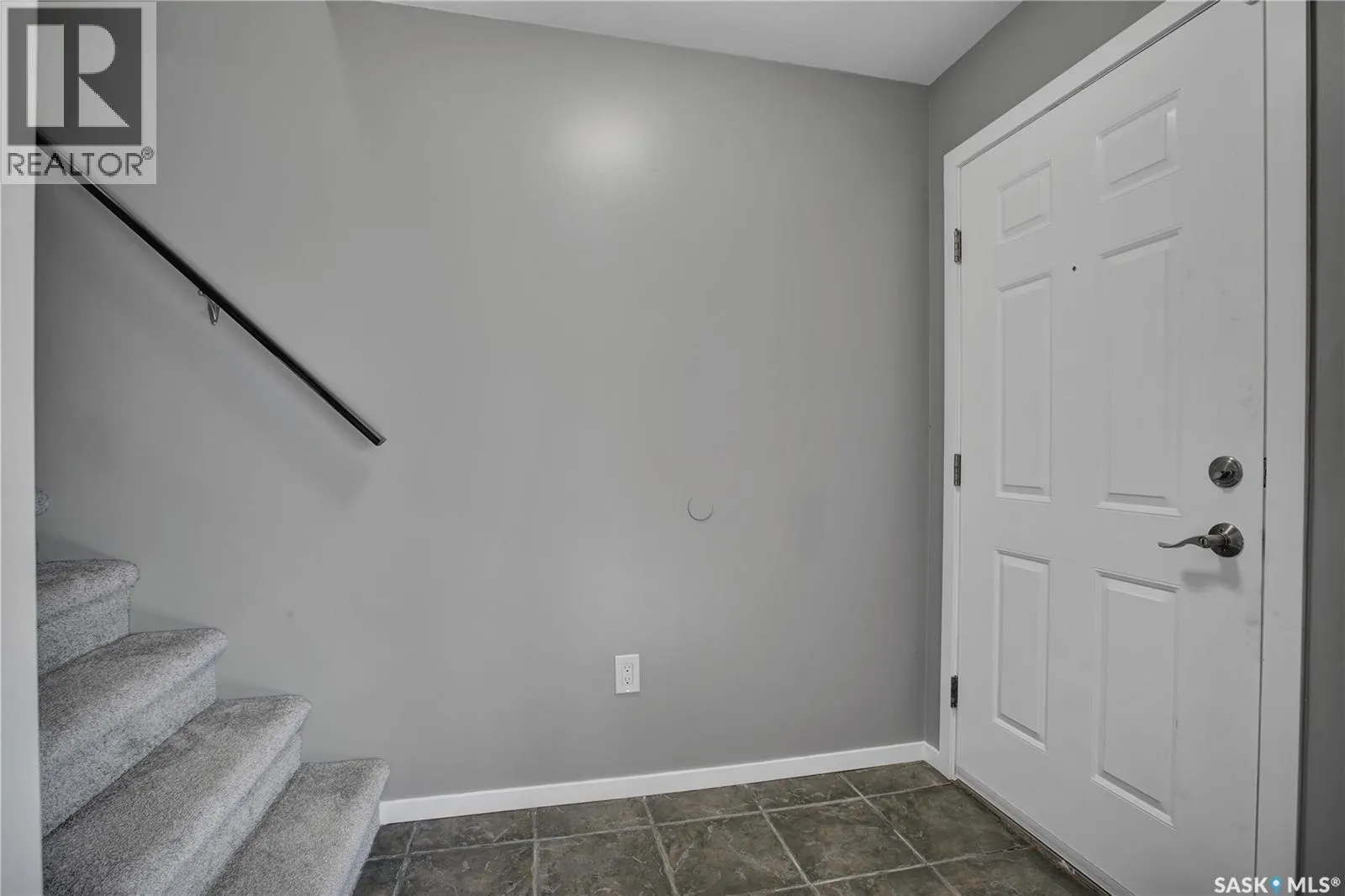 213 Bowman COURT