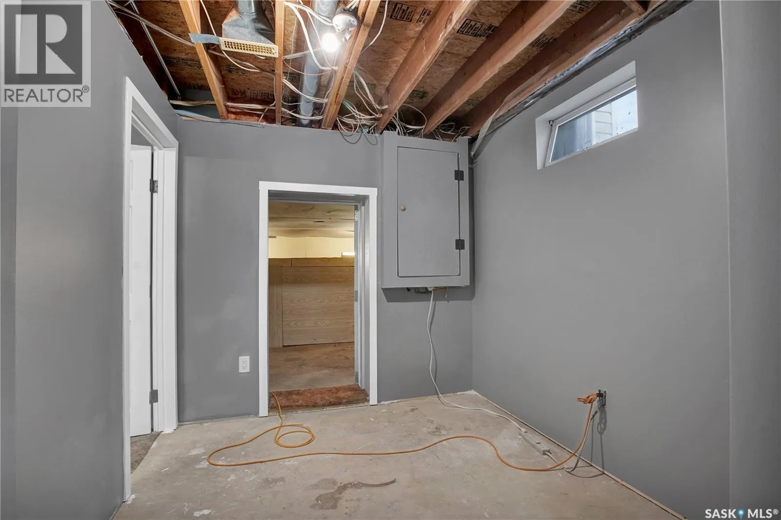 213 Bowman COURT