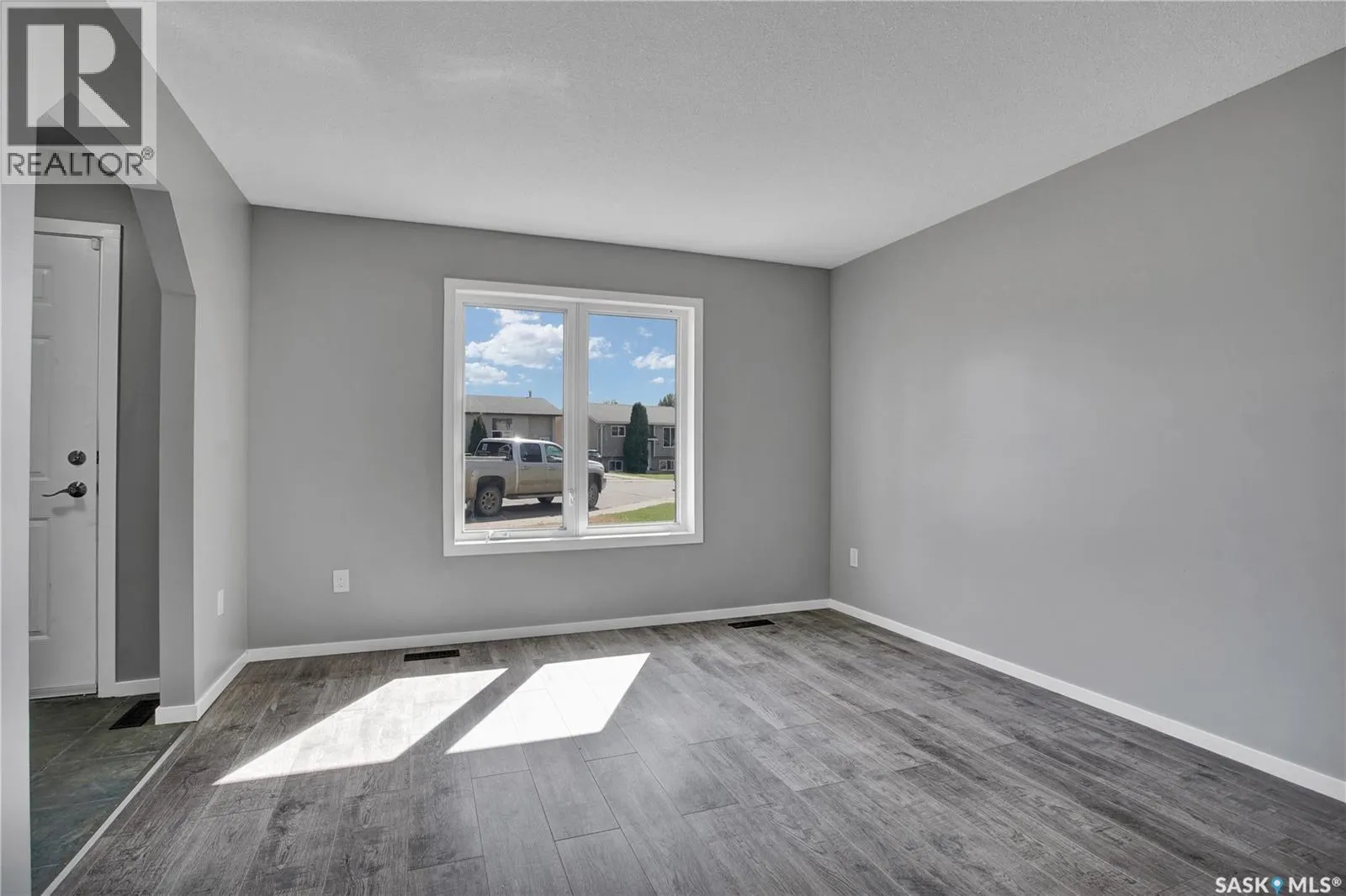 213 Bowman COURT