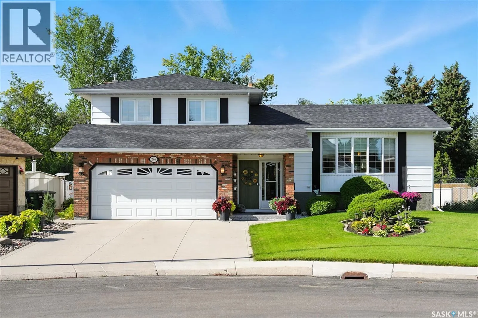 246 Auld CRESCENT