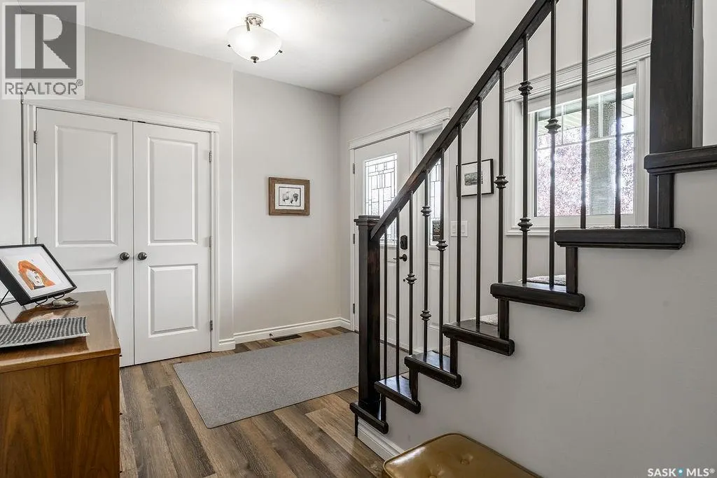 218 Fleming CRESCENT
