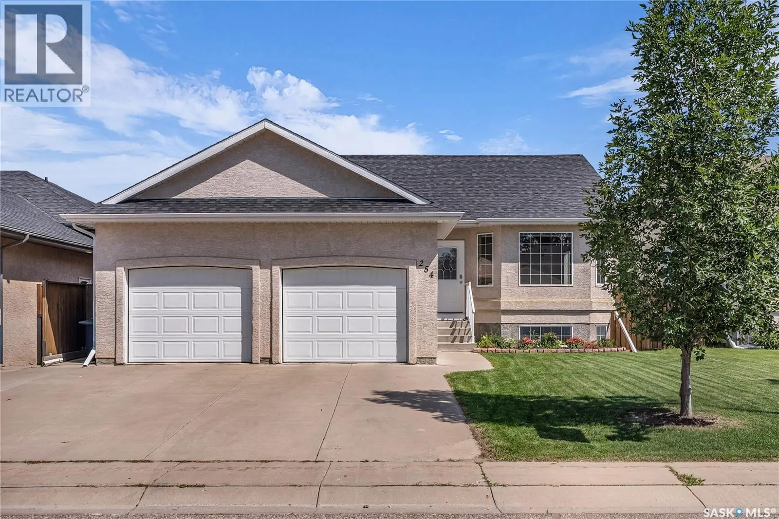 254 Beechmont CRESCENT