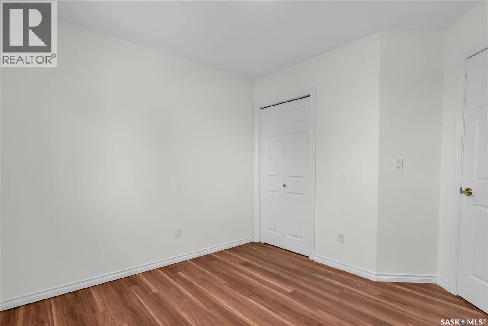 254 Beechmont CRESCENT