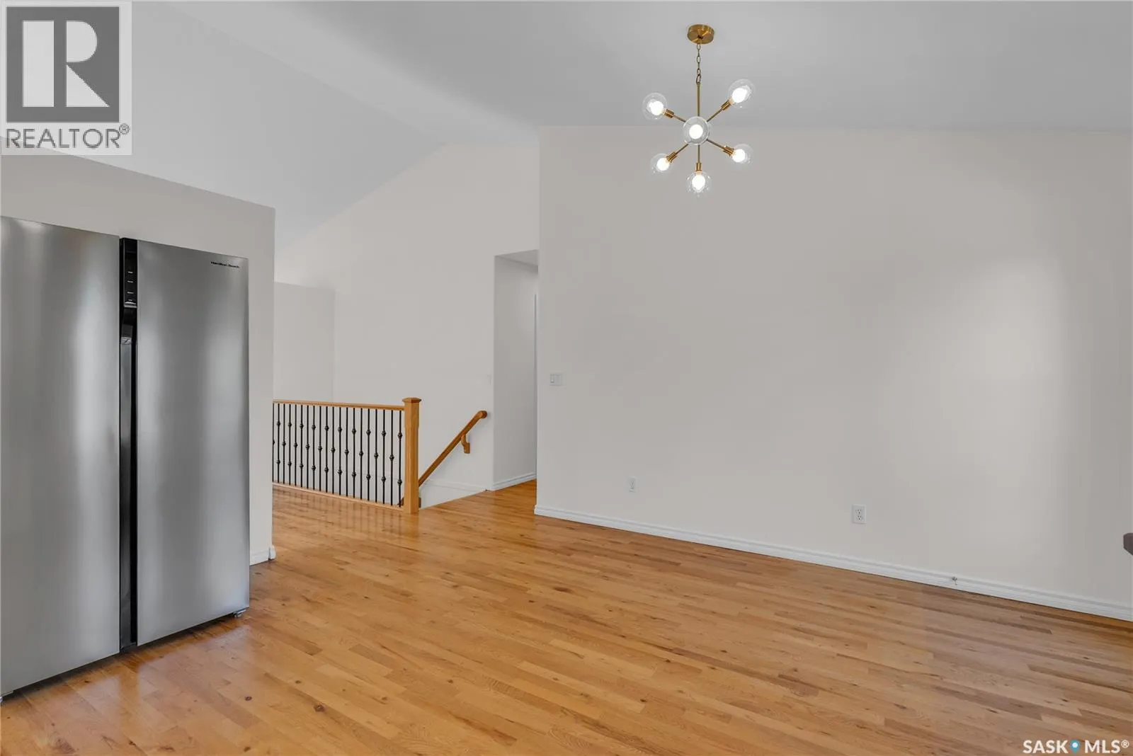 254 Beechmont CRESCENT