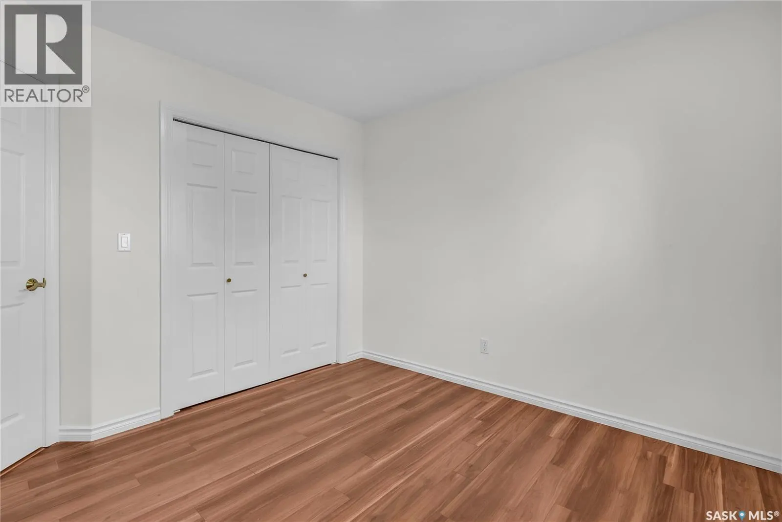 254 Beechmont CRESCENT