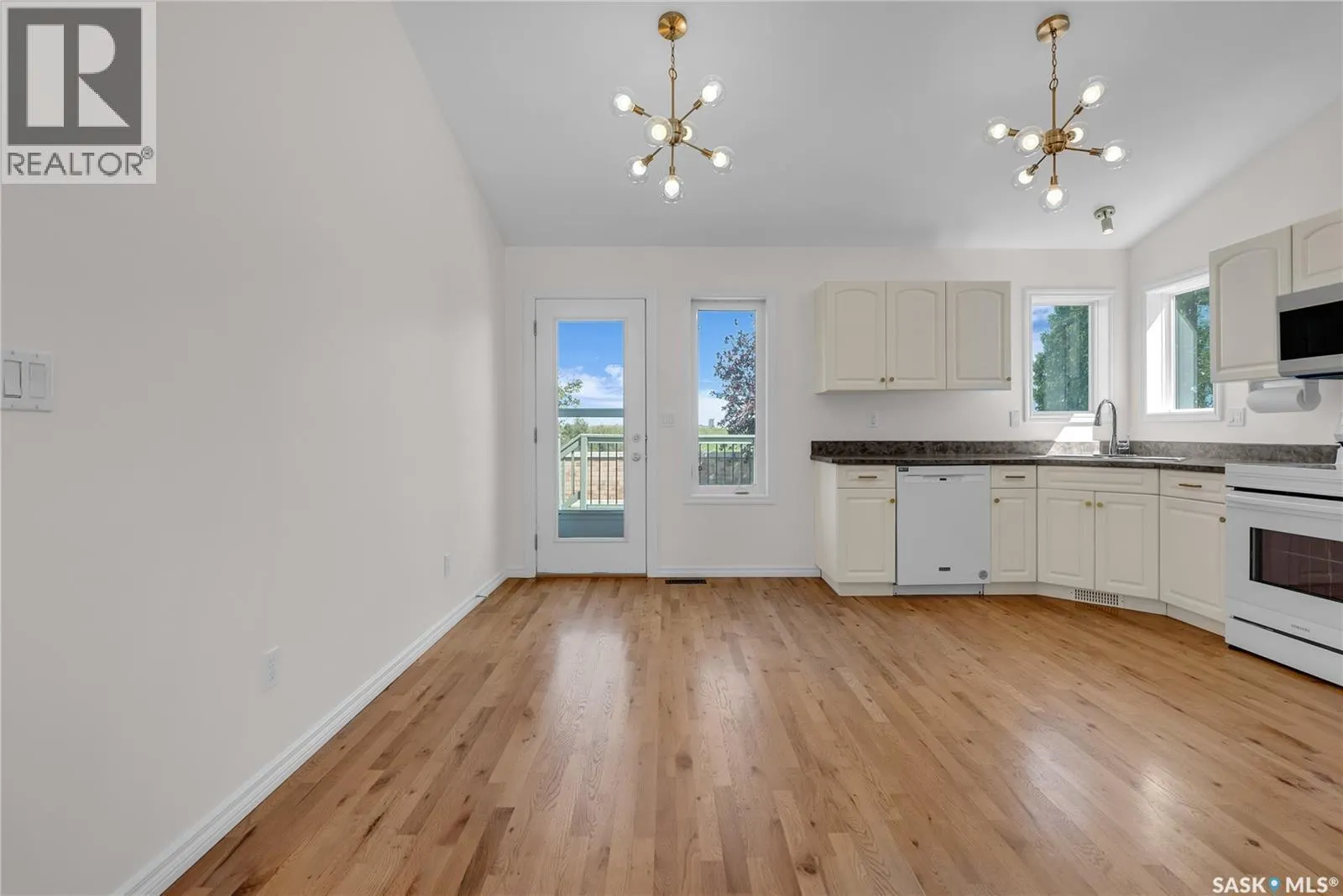 254 Beechmont CRESCENT
