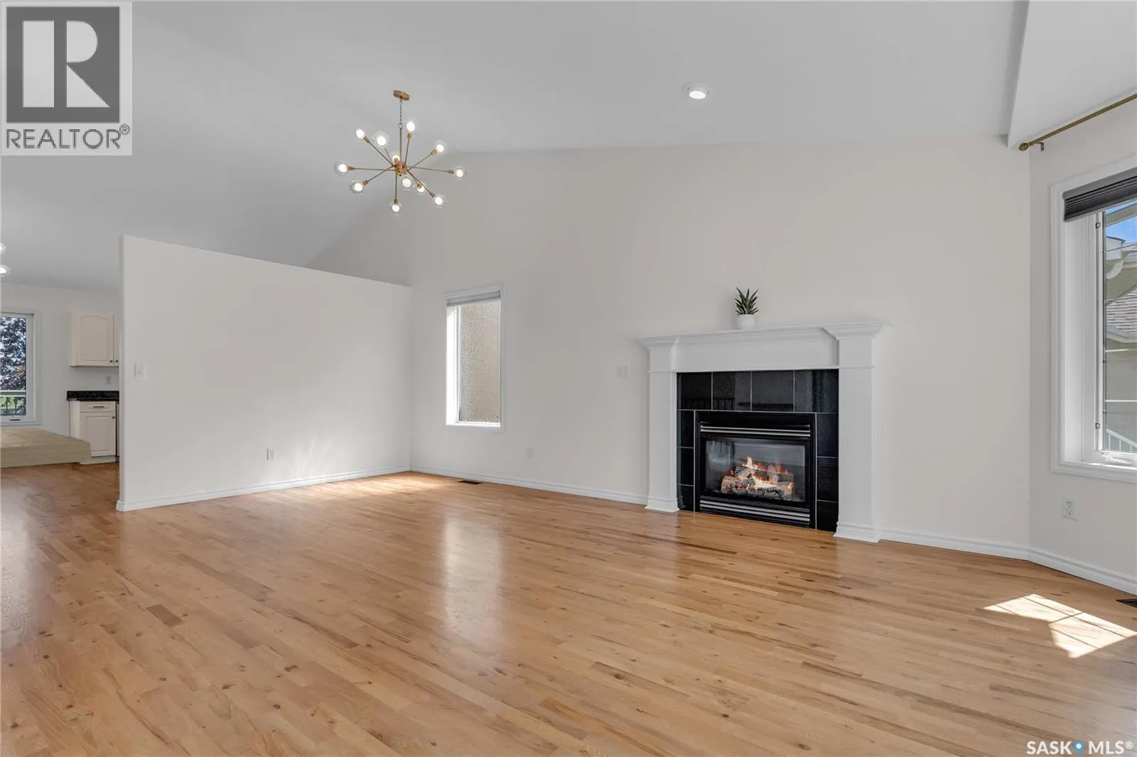 254 Beechmont CRESCENT