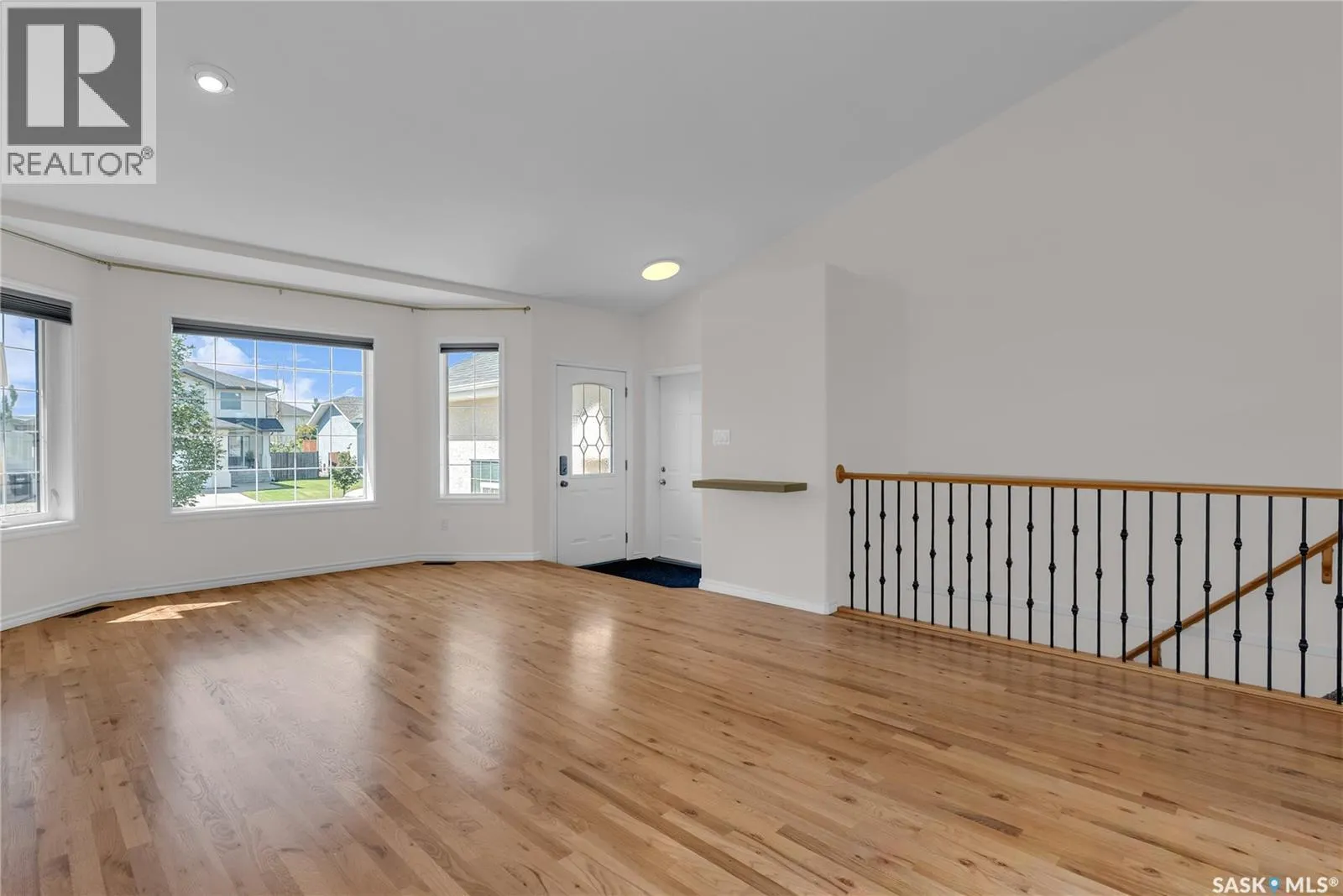 254 Beechmont CRESCENT