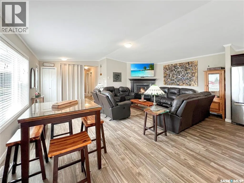 4 Pine DRIVE
