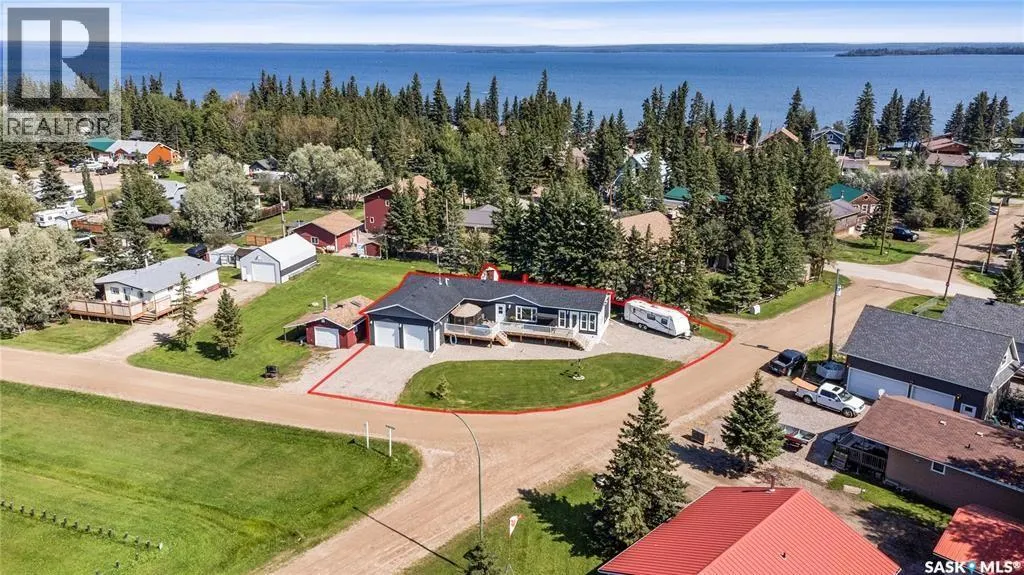 4 Pine DRIVE