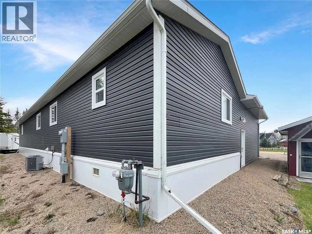 4 Pine DRIVE