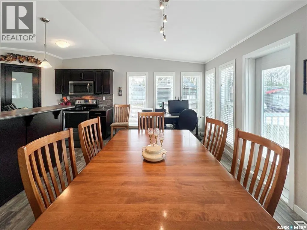 4 Pine DRIVE