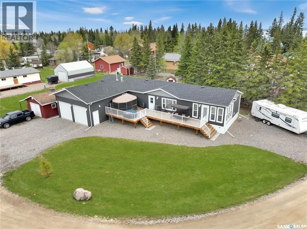 4 Pine DRIVE