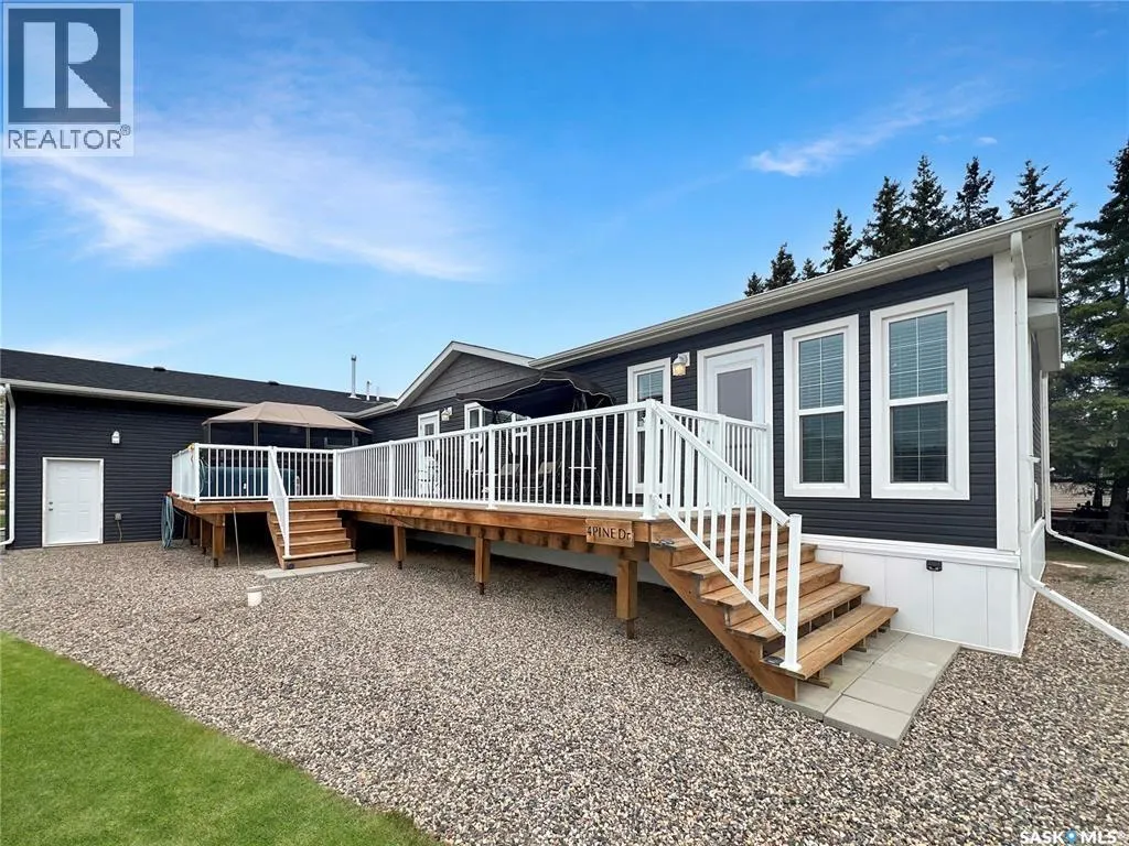 4 Pine DRIVE