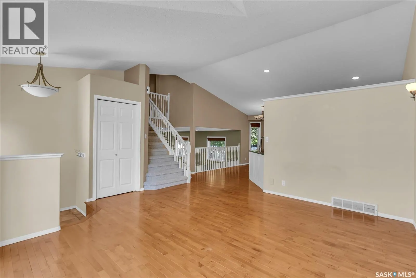 730 Chotem CRESCENT