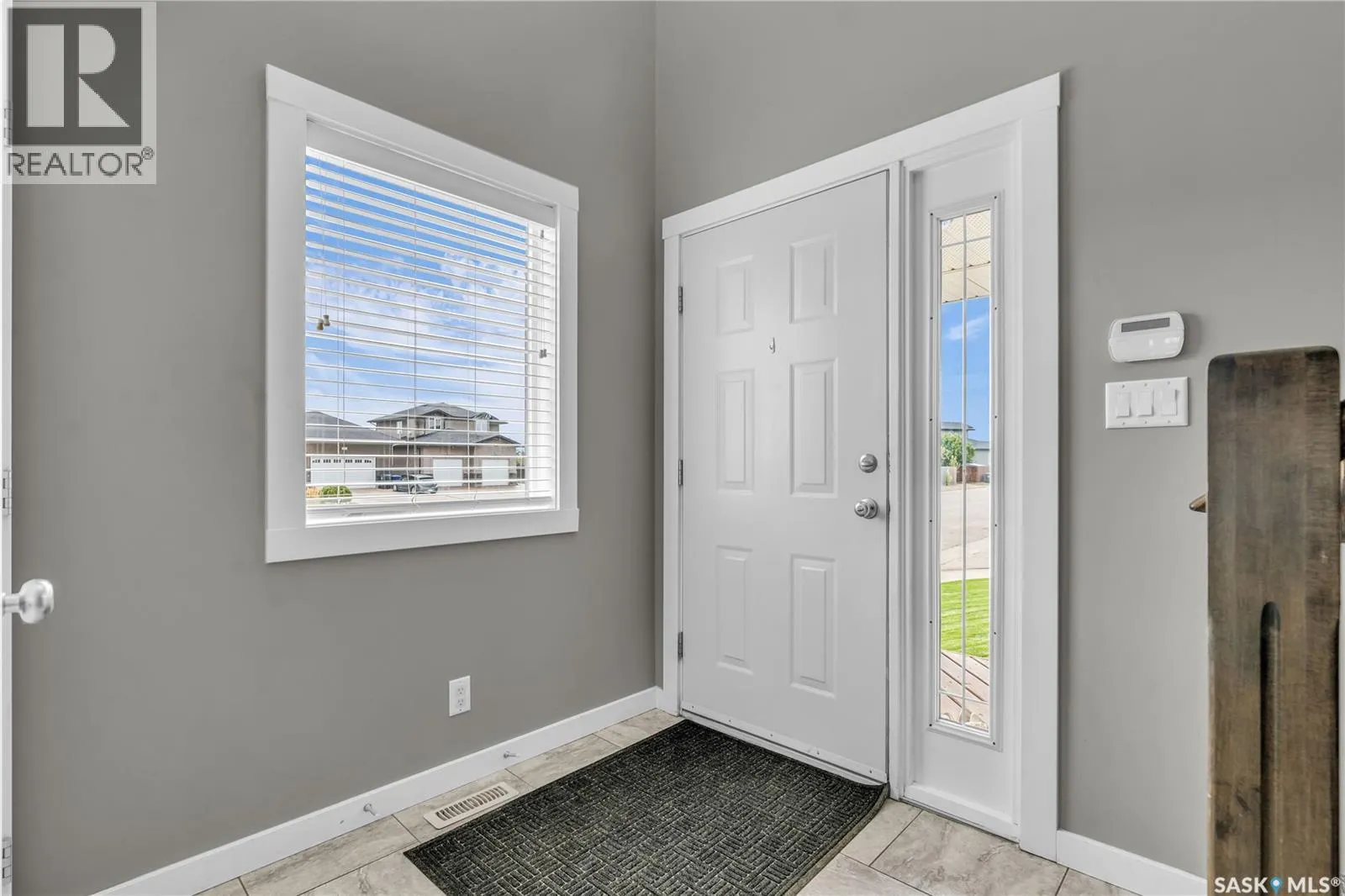 851 Cedar TERRACE