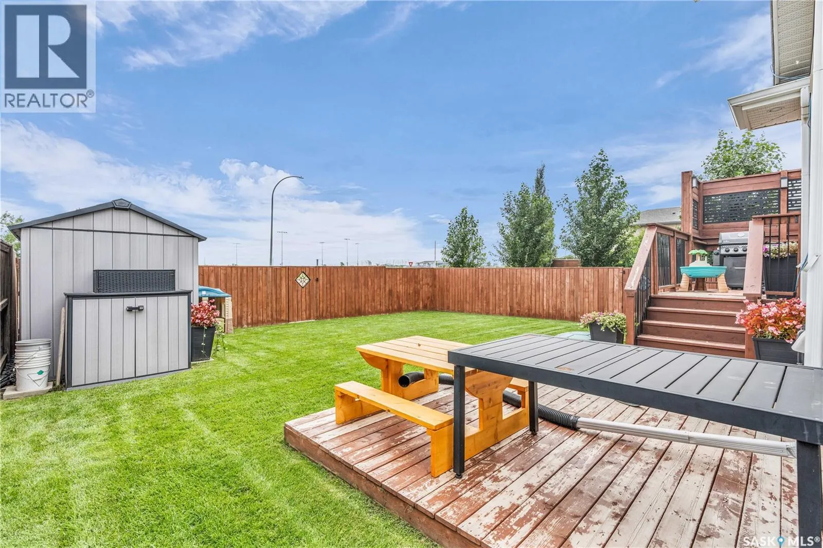 851 Cedar TERRACE
