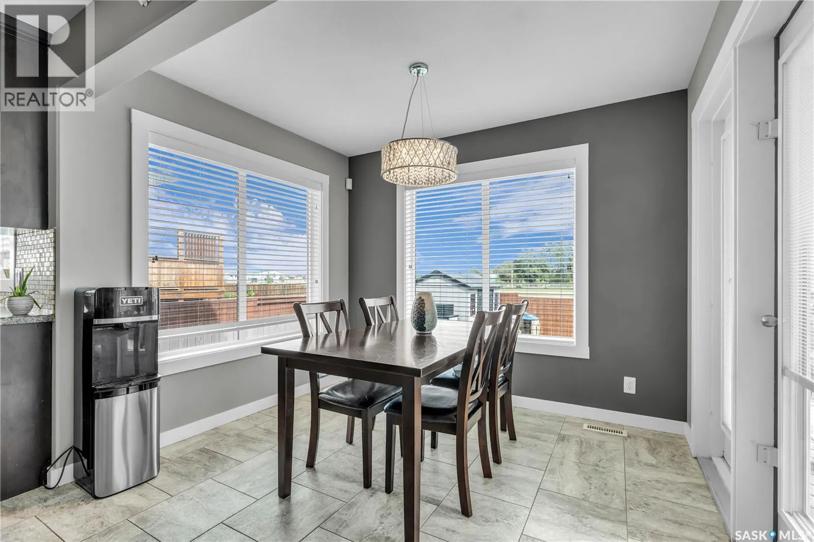 851 Cedar TERRACE