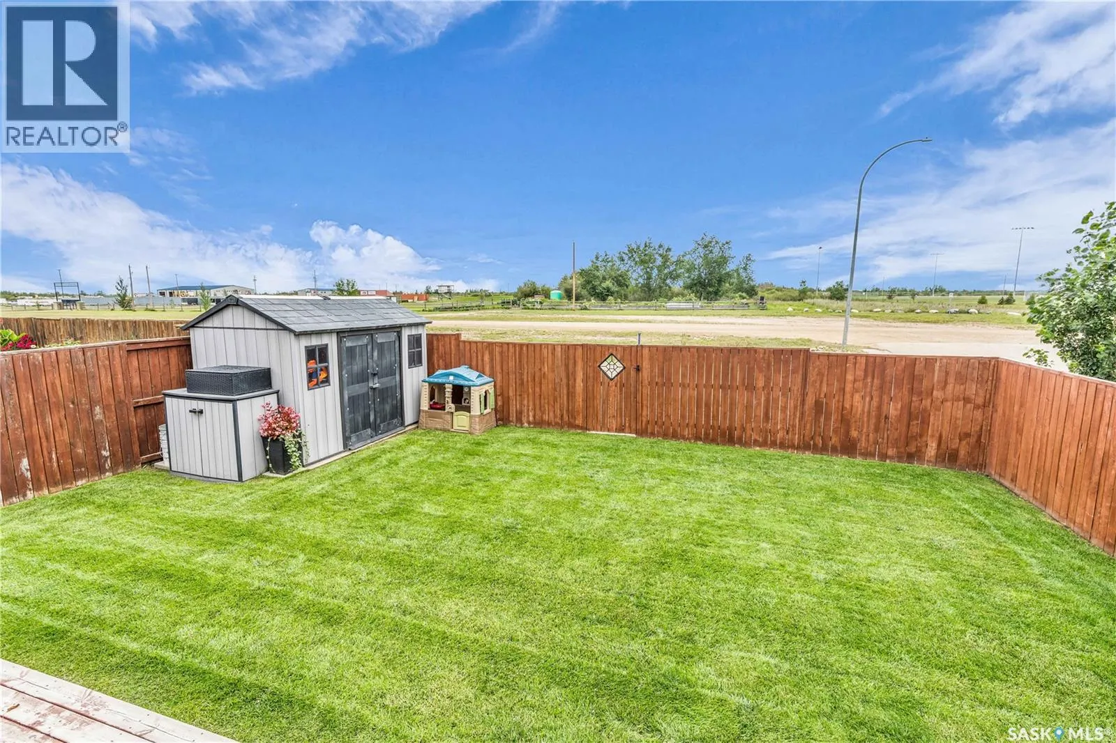 851 Cedar TERRACE