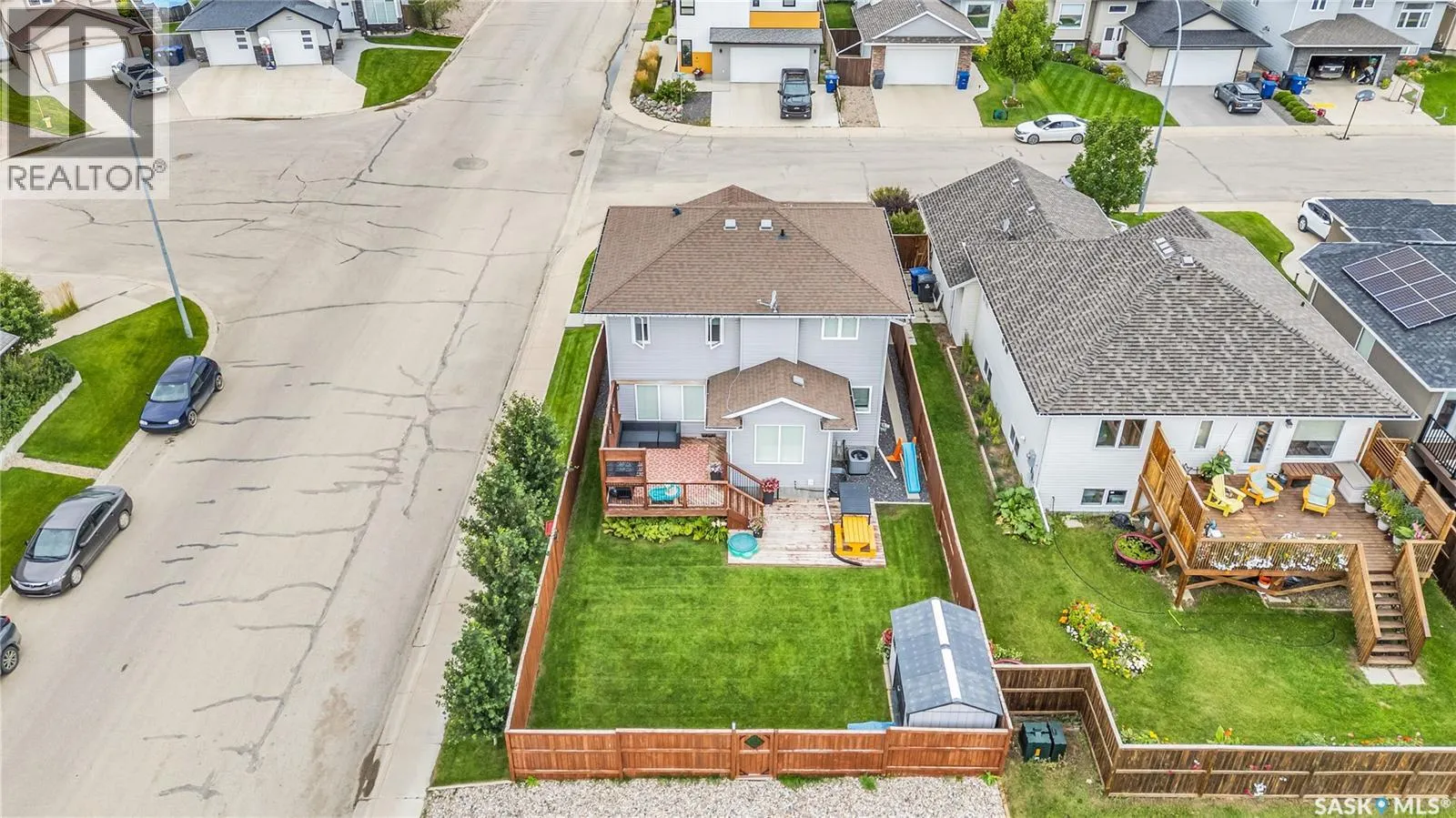 851 Cedar TERRACE