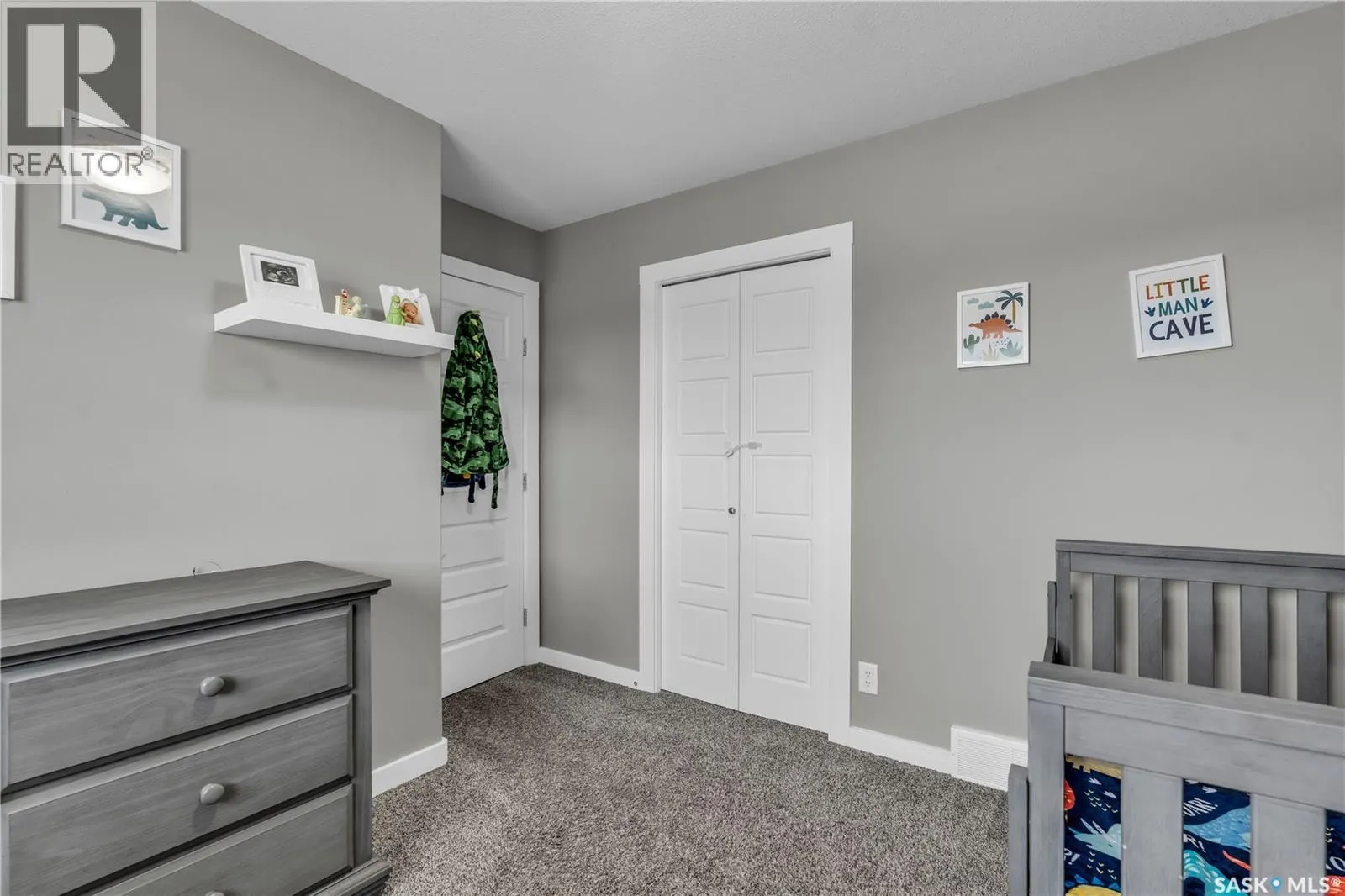 851 Cedar TERRACE