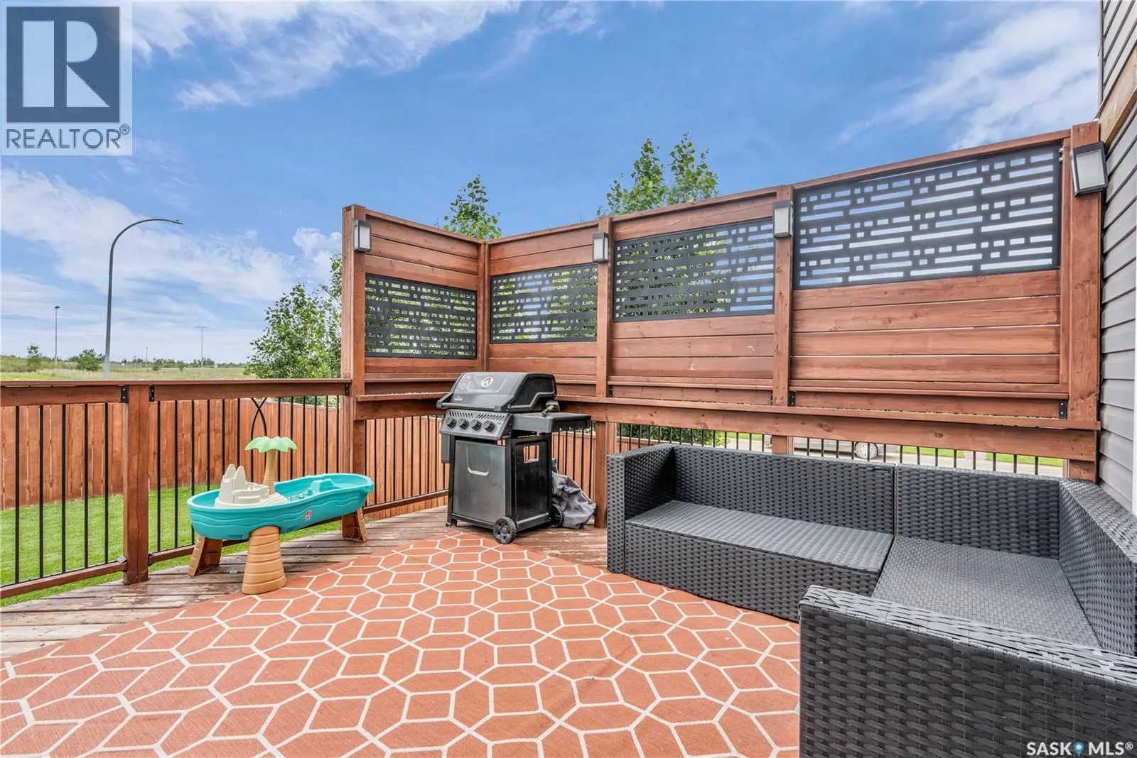 851 Cedar TERRACE